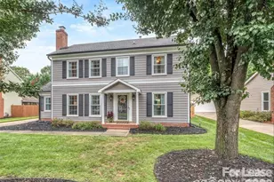 8715 Parkchester Dr, Charlotte, NC 28277 - Photo 2