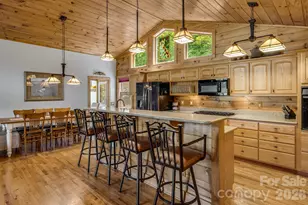 642 Scenic View Rd, Maggie Valley, NC 28751 - Photo 12