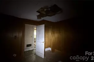 255 Washington St, Forest City, NC 28043 - Photo 16