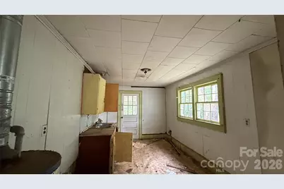 255 Washington Street, Forest City, NC 28043 - Photo 10