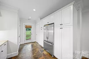 320 Westwood Ave, Charlotte, NC 28203 - Photo 10