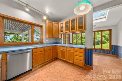 32 Delano Road, Asheville, NC 28805 - Photo 14