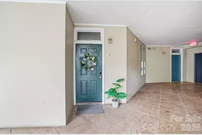 405 W 7th Street #302, Charlotte, NC 28202 - Photo 8