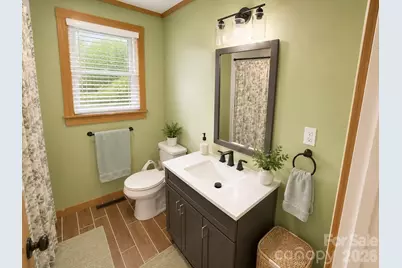 1344 12th Avenue NE, Hickory, NC 28601 - Photo 16