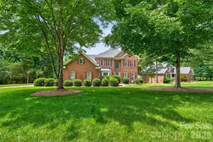 1900 Crestgate Dr, Waxhaw, NC 28173 - Photo 2