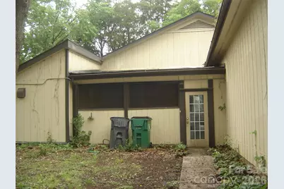 11832 Moonridge Drive, Charlotte, NC 28226 - Photo 2