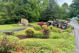 35 Talon Ct, Waynesville, NC 28786 - Photo 2