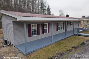 656 Water St, Bakersville, NC 28705 - Photo 6