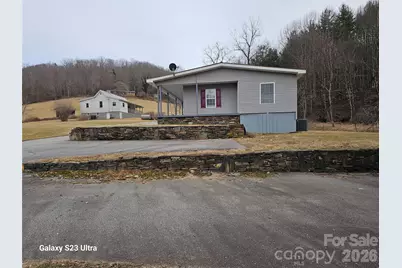 656 Water Street, Bakersville, NC 28705 - Photo 1