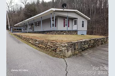 656 Water Street, Bakersville, NC 28705 - Photo 4