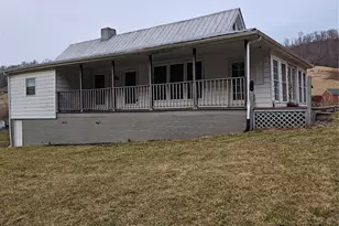 656 Water St, Bakersville, NC 28705 - Photo 28