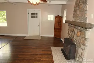 201 Merriman Rd, Hendersonville, NC 28791 - Photo 4