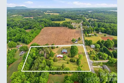 4639 Hickory Lincolnton Highway, Newton, NC 28658 - Photo 32