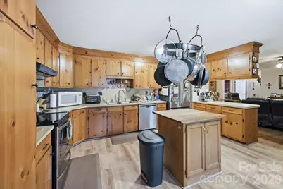 4639 Hickory Lincolnton Highway, Newton, NC 28658 - Photo 10