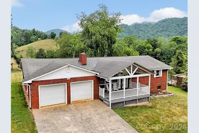 104 Beaverdam Heights Drive, Canton, NC 28716 - Photo 2