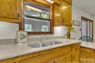 104 Beaverdam Heights Dr, Canton, NC 28716 - Photo 14