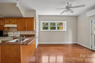 25 Houston St, Asheville, NC 28801 - Photo 36