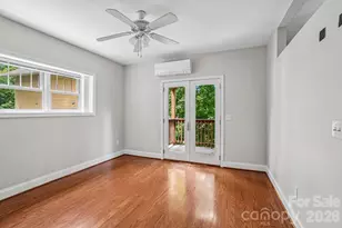 25 Houston St, Asheville, NC 28801 - Photo 8