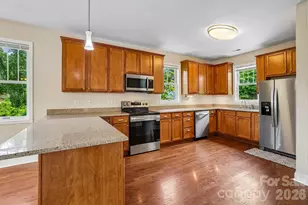 25 Houston St, Asheville, NC 28801 - Photo 10