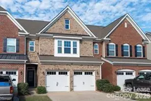 114 Clarendon St, Mooresville, NC 28117 - Photo 1