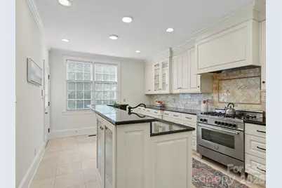 148 Perrin Place, Charlotte, NC 28207 - Photo 8