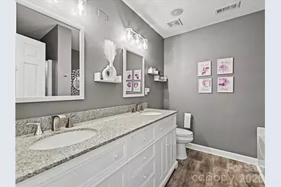 334 Bridal Veil Drive, Charlotte, NC 28217 - Photo 16