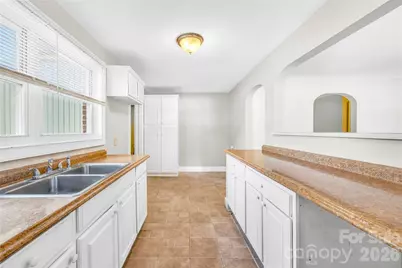 4418 N Sharon Amity Road, Charlotte, NC 28205 - Photo 10