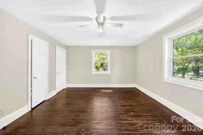 4418 N Sharon Amity Road, Charlotte, NC 28205 - Photo 12