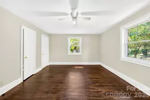 4418 N Sharon Amity Rd, Charlotte, NC 28205 - Photo 12