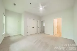 642 E 9th St, Charlotte, NC 28202 - Photo 24
