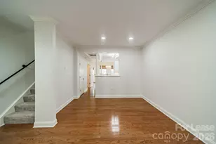 642 E 9th St, Charlotte, NC 28202 - Photo 8
