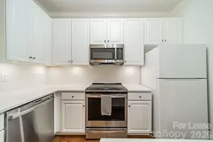 642 E 9th St, Charlotte, NC 28202 - Photo 10