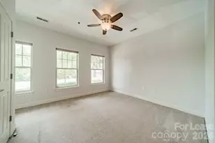 642 E 9th St, Charlotte, NC 28202 - Photo 30