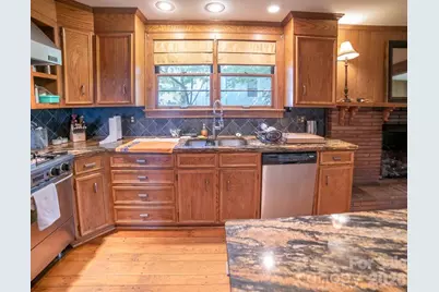 108 Beall Street NW, Lenoir, NC 28645 - Photo 10