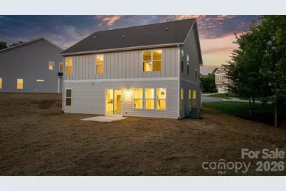3869 12th Street Court NE, Hickory, NC 28601 - Photo 4