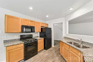 5904 Leawood Run Ct, Charlotte, NC 28269 - Photo 10