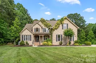 4266 Barbrick St, Sherrills Ford, NC 28673 - Photo 2