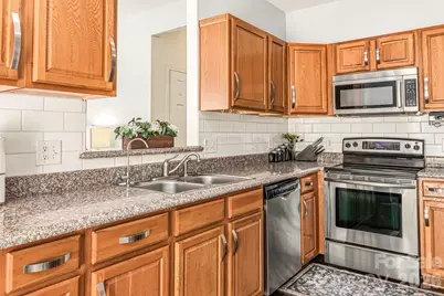 4816 Delprado Circle, Charlotte, NC 28216 - Photo 12