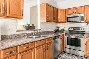 4816 Delprado Cir, Charlotte, NC 28216 - Photo 12