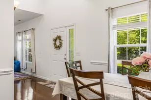 4816 Delprado Cir, Charlotte, NC 28216 - Photo 8