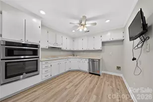 2405 Quail Lake Dr, Charlotte, NC 28210 - Photo 12