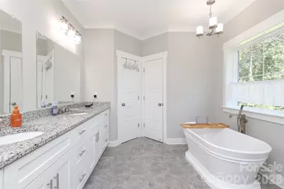 10105 Greenwood Court, Charlotte, NC 28215 - Photo 16