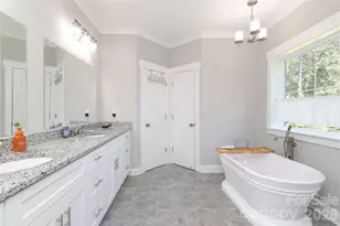 10105 Greenwood Ct, Charlotte, NC 28215 - Photo 16