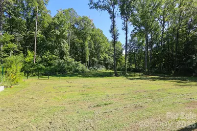 10105 Greenwood Court, Charlotte, NC 28215 - Photo 32
