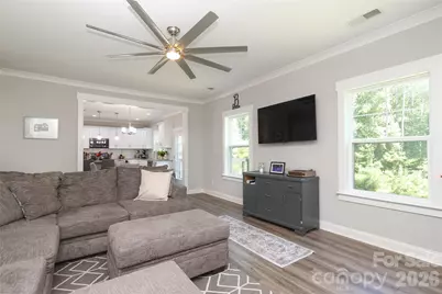 10105 Greenwood Court, Charlotte, NC 28215 - Photo 12