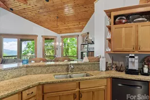15 Ivy Point Ln, Burnsville, NC 28714 - Photo 12