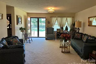 336 Bridges Rd, Blacksburg, SC 29702 - Photo 2