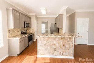 135 Autry Ave, Mooresville, NC 28117 - Photo 2
