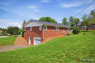 132 Starmount Cir, Morganton, NC 28655 - Photo 6