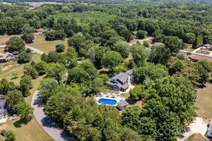 1314 Shirebourn Dr, Hickory, NC 28602 - Photo 46